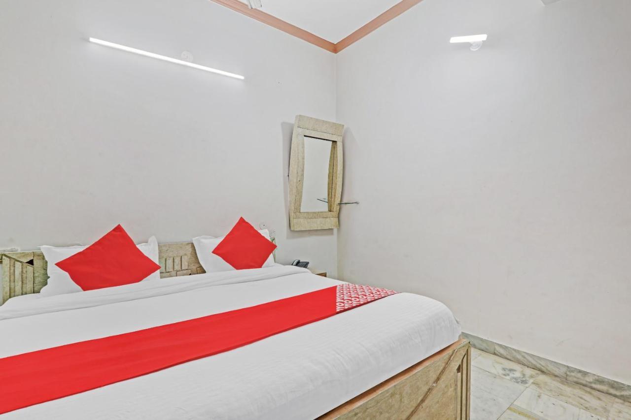 OYO 27695 Hotel Relation Kanpur Esterno foto